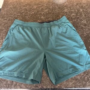 Rhone Mako Shorts XL- Green